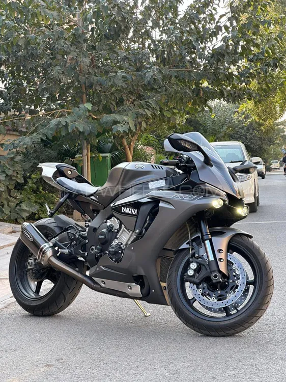 Yamaha YZF-R1 2016 for Sale Image-1