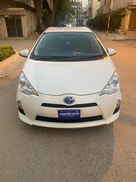 Used Toyota Aqua S 2014