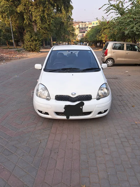 Toyota Vitz 2003 for Sale in Lahore Image-1