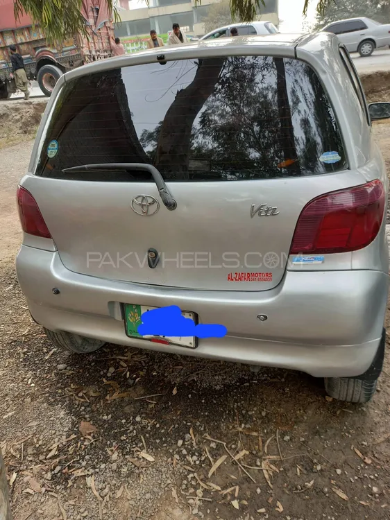 Toyota Vitz 2001 for Sale in Hassan abdal Image-1
