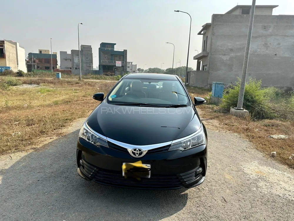 Toyota Corolla Altis Manual 1.6 2020 for sale in Lahore | PakWheels