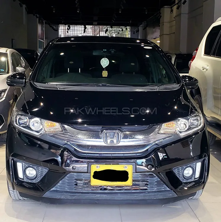 Honda Fit 2014 for Sale in Karachi Image-1