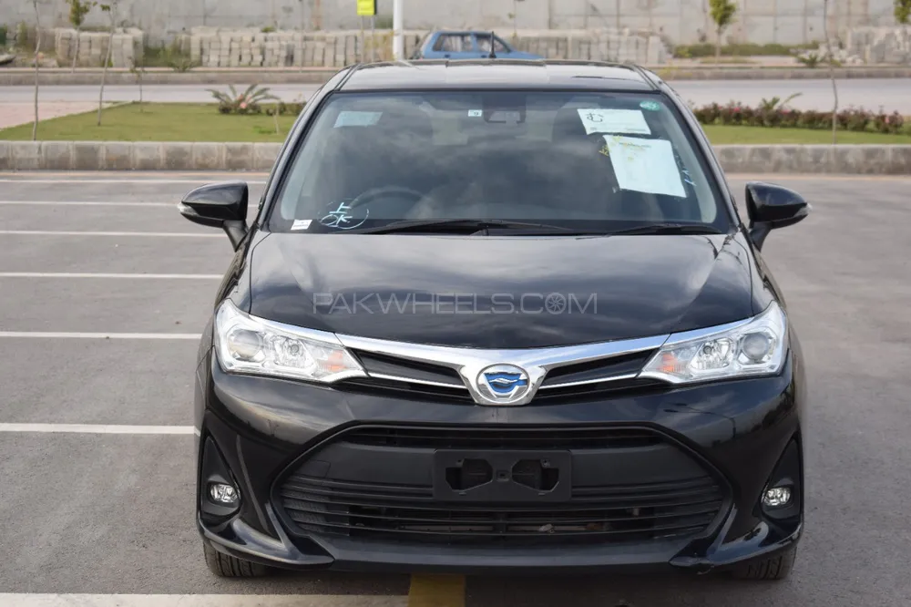 Toyota Corolla Fielder 2018 for Sale in Rawalpindi Image-1