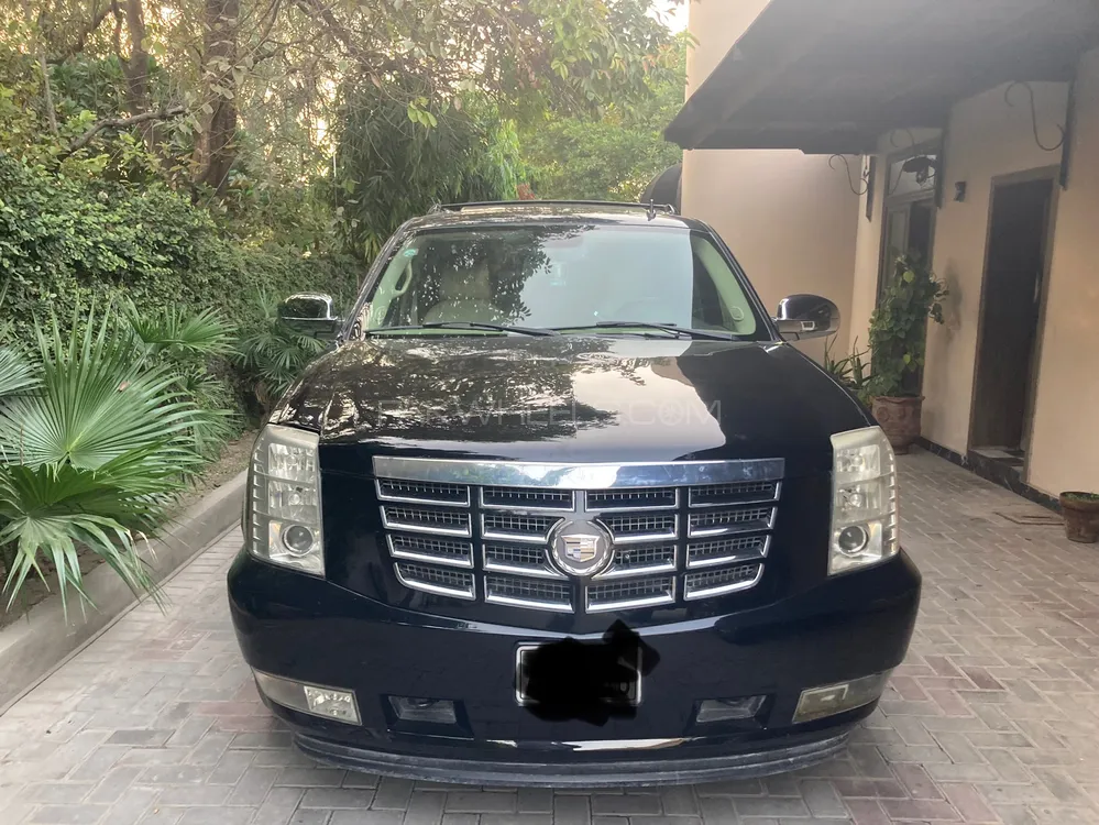 Cadillac Escalade Ext 2007 for Sale in Faisalabad Image-1