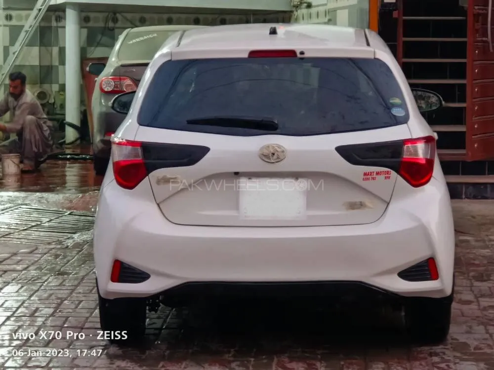Toyota Vitz 2017 for Sale in Rahim Yar Khan Image-1