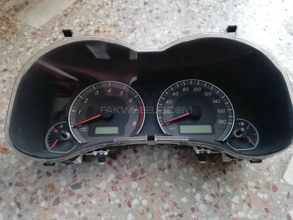 Corolla axio 2007 - 2008 rpm cluster Image-1