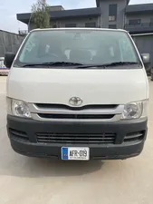 Toyota Hiace High-Roof 3.0 2009 for Sale