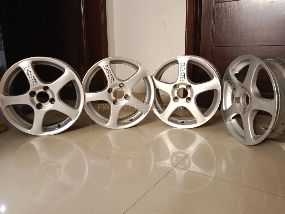 15 inch rims for sale 10/10 Image-1