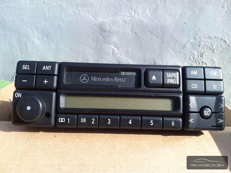 Mercedes Benz Stereo/Cassette Player For Sale Image-1