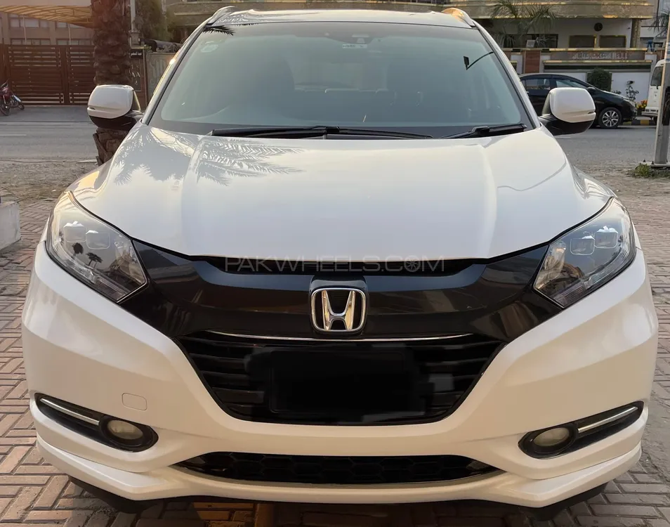 Honda Vezel 2015 for Sale in Gujranwala Image-1