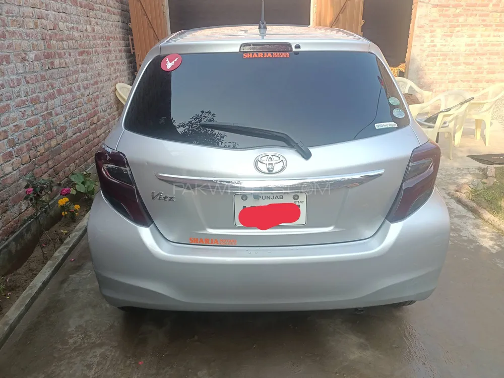 Toyota Vitz 2020 for Sale in Sialkot Image-1