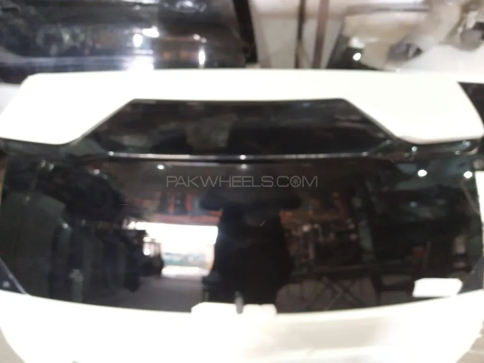 toyota landcruiser parado 2018 tailgate Image-1