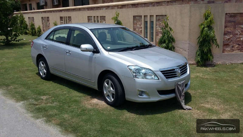 Toyota Premio 2012 for Sale in Lahore Image-1