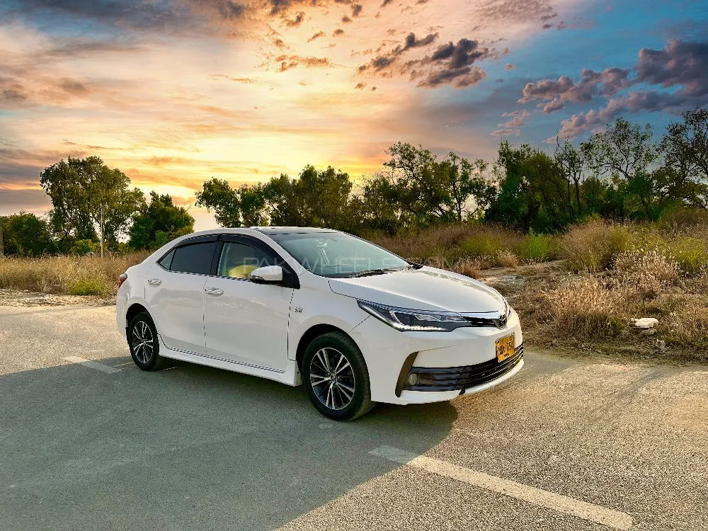 Toyota Corolla 2018 for Sale in Karachi Image-1