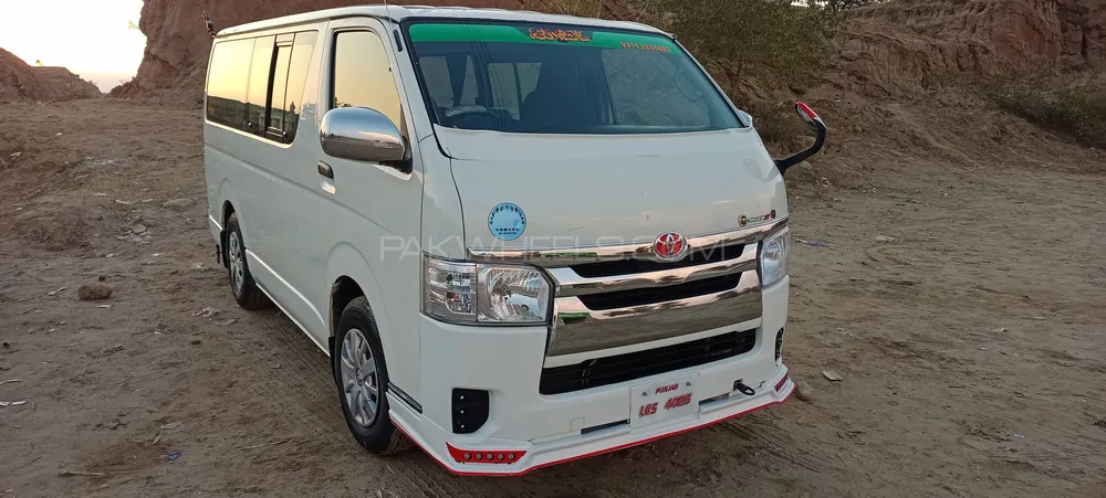 Toyota Hiace 2008 for Sale in Karak Image-1