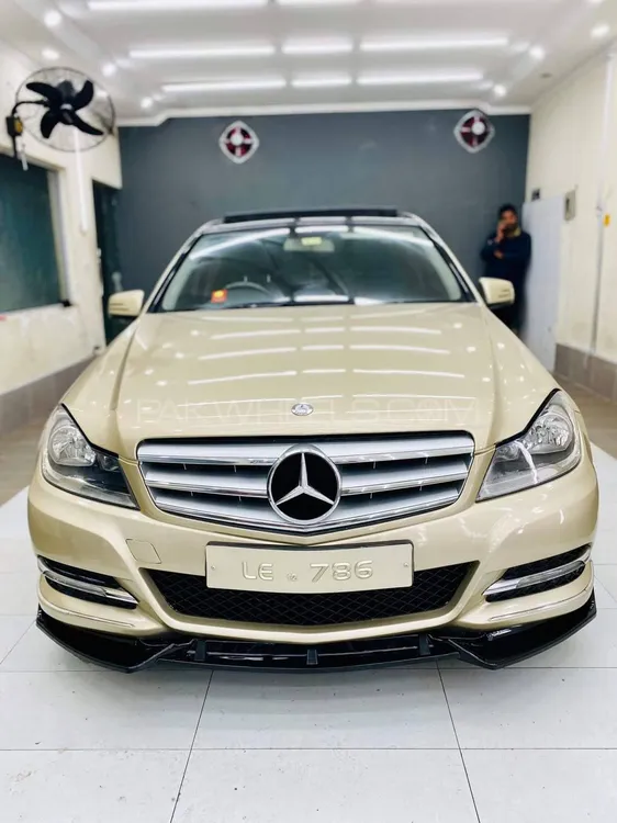 Mercedes Benz C Class 2011 for Sale in Rawalpindi Image-1
