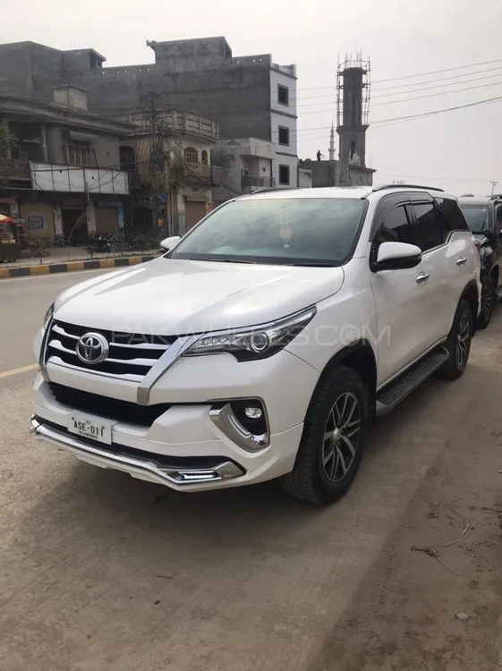 ٹویوٹا فورچیونر 2019 for Sale in سیالکوٹ Image-1