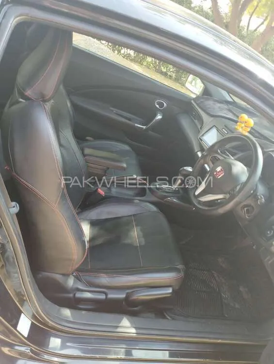 Honda CR-Z 2012 for Sale in Karachi Honda CR-Z 2012 for Sale in Karachi Image-10