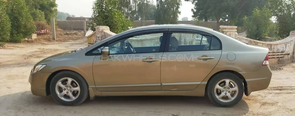 Honda Civic 2010 for Sale in Khanewal Image-1