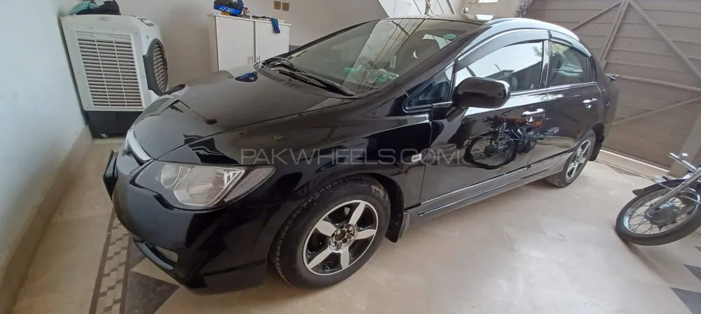 Honda Civic 2010 for Sale in Faisalabad Image-1