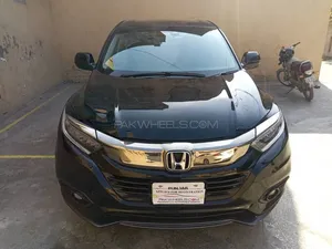 Honda Vezel X 2018 for Sale
