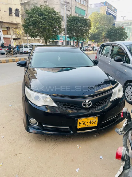 Toyota Camry 2013 for Sale in Karachi Image-1