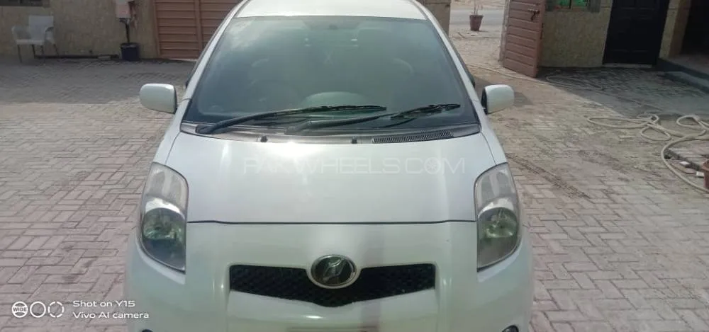 Toyota Vitz 2007 for Sale in Lahore Image-1