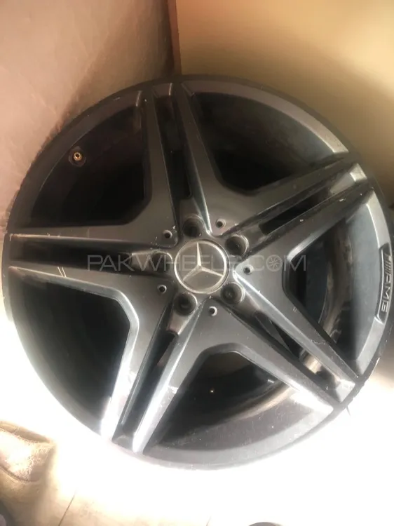 Mercedes rims 19” staggered Image-1