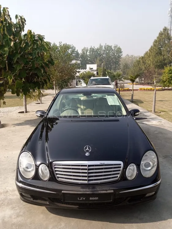 Mercedes Benz E Class 2005 for Sale in Islamabad Image-1