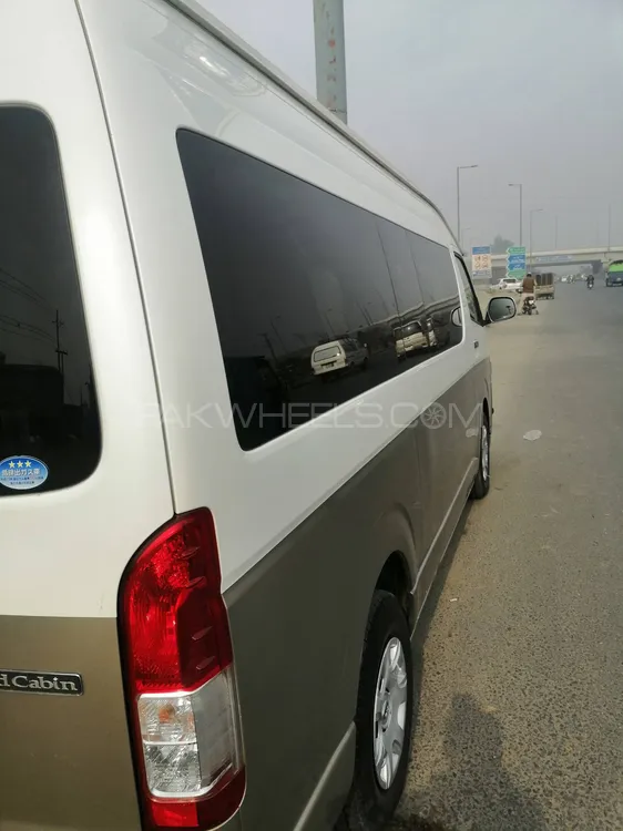 Toyota Hiace 2015 for Sale in Lahore Image-1