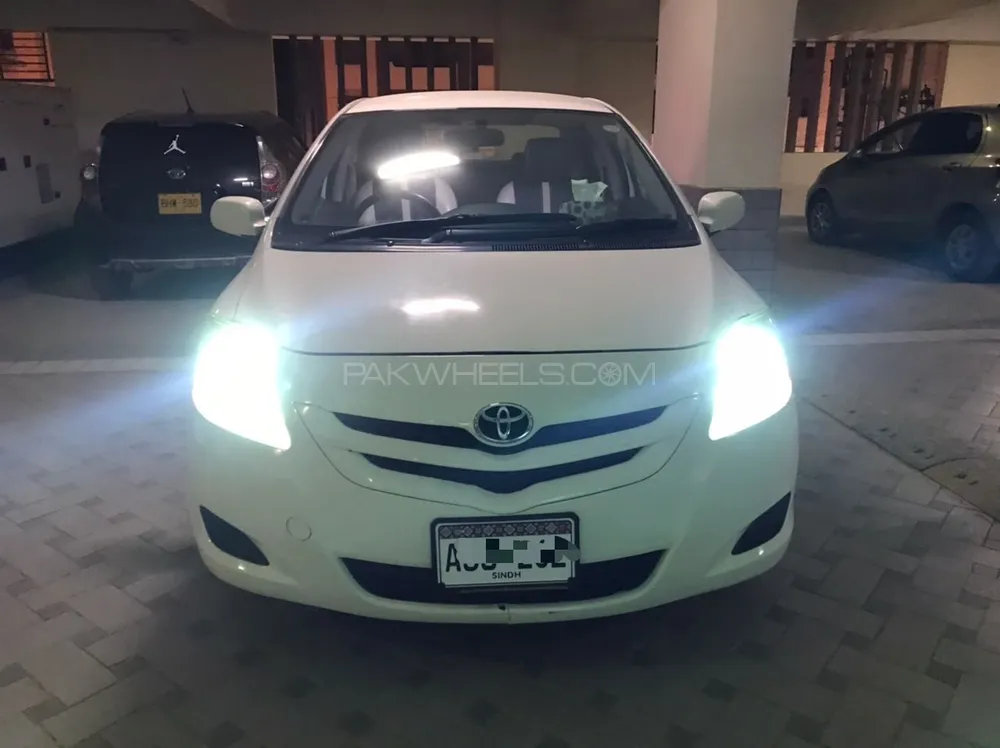 Toyota Belta 2008 for Sale in Karachi Image-1