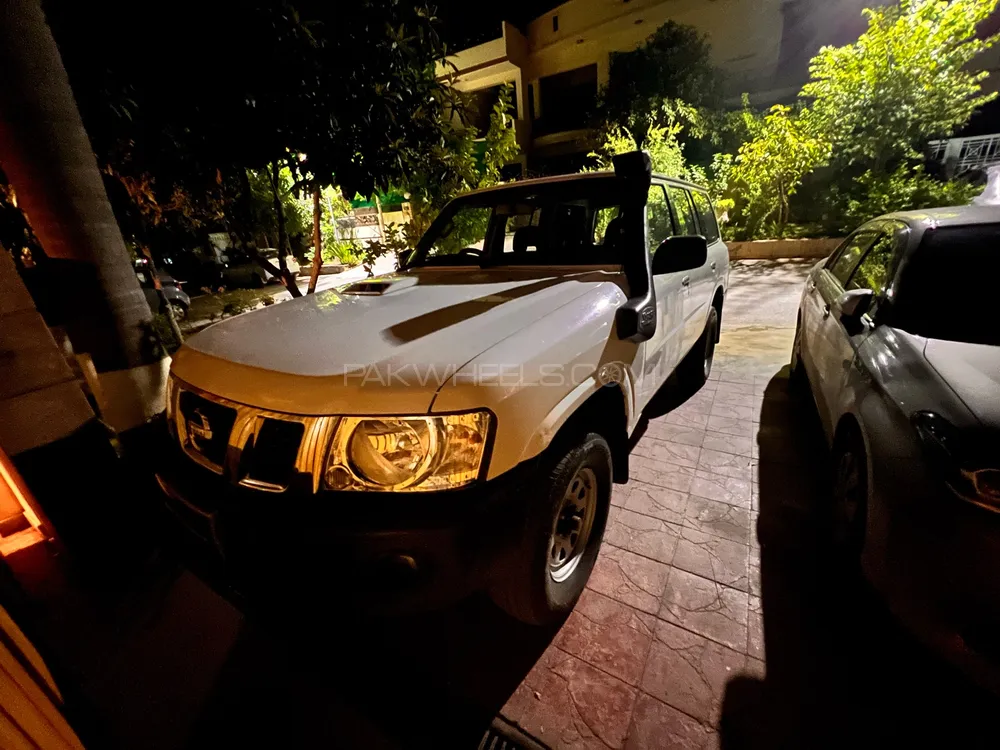 Nissan Patrol 2016 for Sale in Islamabad Image-1