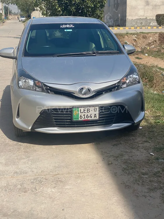 Toyota Vitz 2015 for Sale in Sargodha Image-1