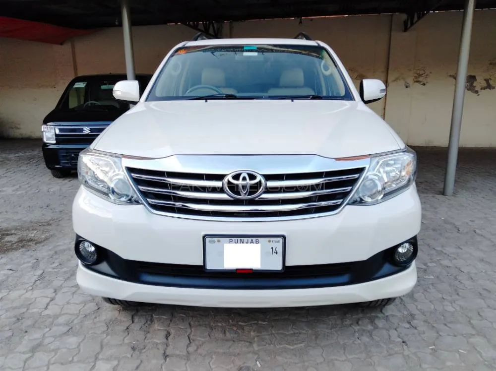 Toyota Fortuner 2014 for Sale in Lahore Image-1