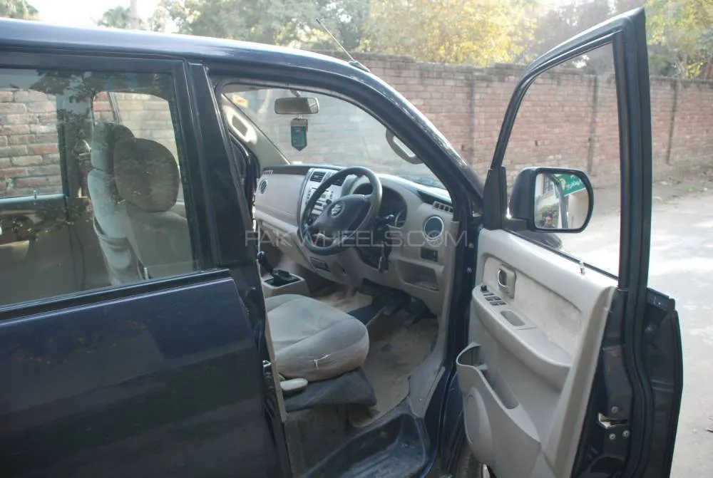 Suzuki APV 2009 for Sale in Lahore Image-1
