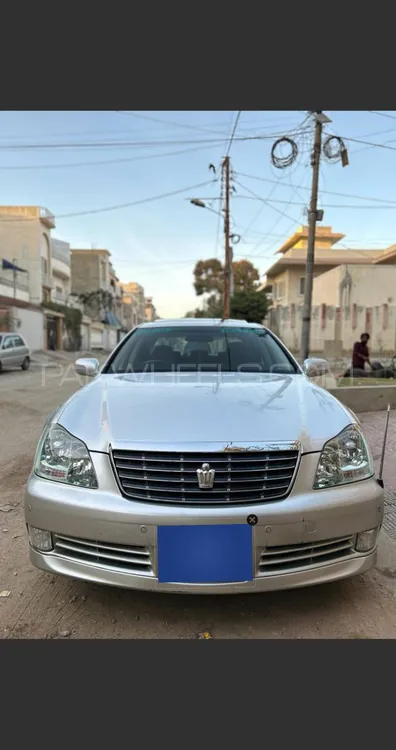 Toyota Crown 2004 for Sale in Karachi Image-1