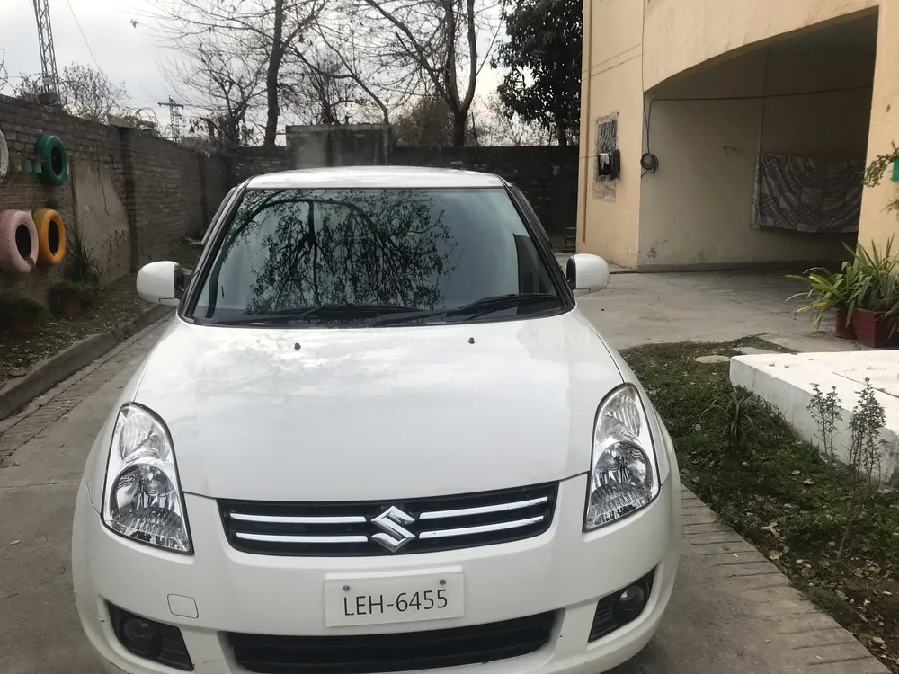 Suzuki Swift 2017 for Sale in Nowshera cantt Image-1