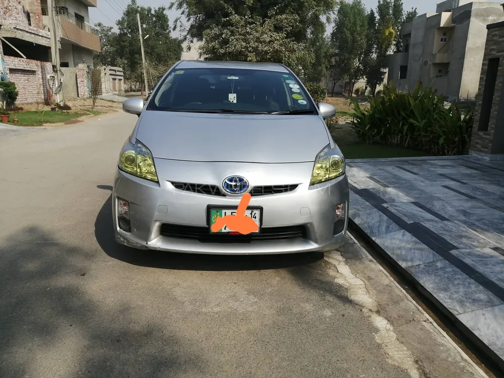 Toyota Prius 2010 for Sale in Lahore Image-1