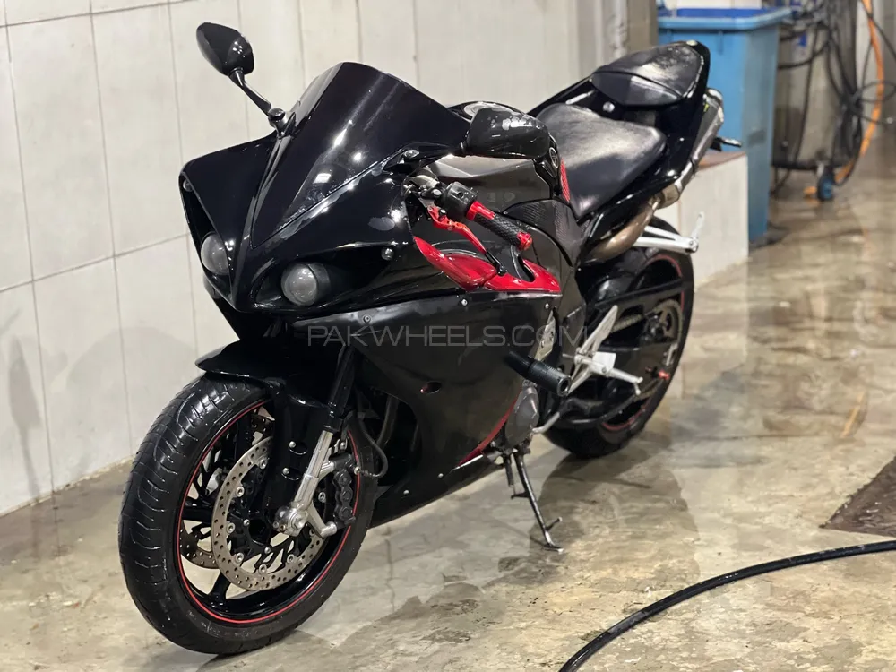 Yamaha FZ1 2009 for Sale Image-1
