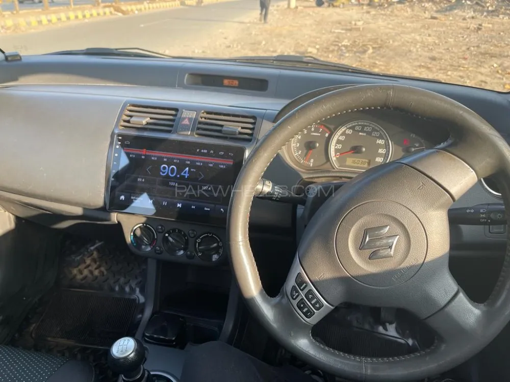 Suzuki Swift 2010 for Sale in Lahore Image-1