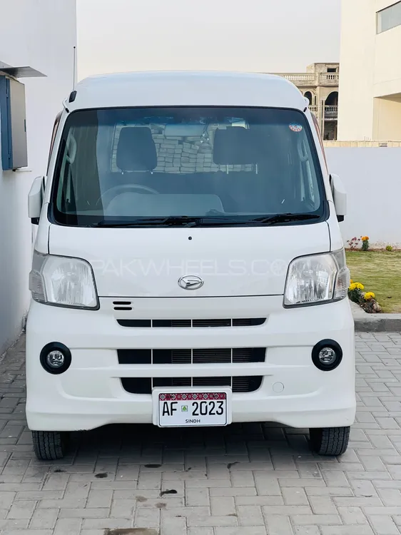 Daihatsu Hijet 2017 for Sale in Islamabad Image-1