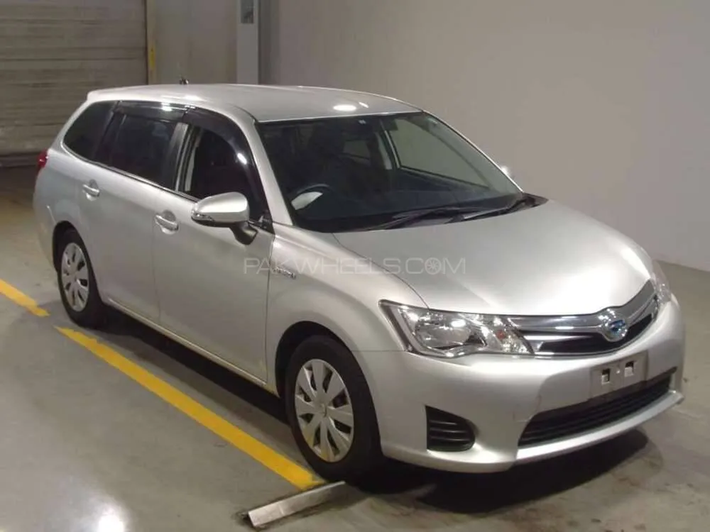 Toyota Corolla Fielder 2014 for Sale in Peshawar Image-1