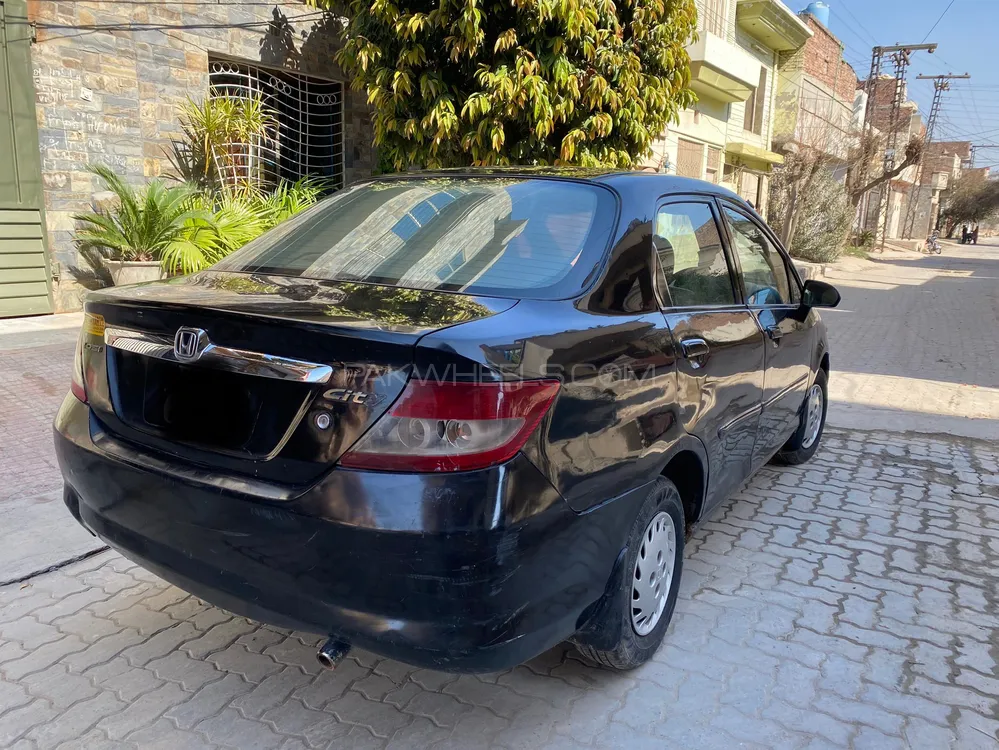 Honda City 2005 for Sale in Okara Image-1