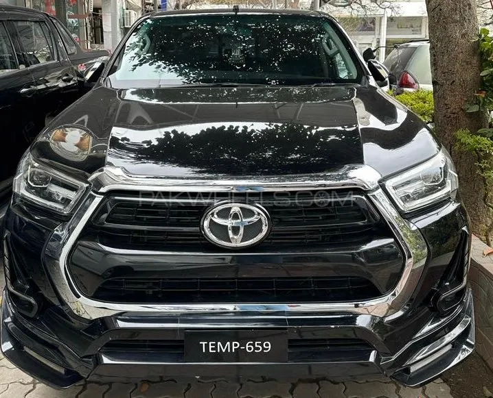 Toyota Hilux 2021 for Sale in Islamabad Image-1