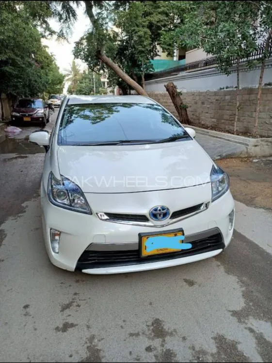 Toyota Prius 2014 for Sale in Karachi Image-1