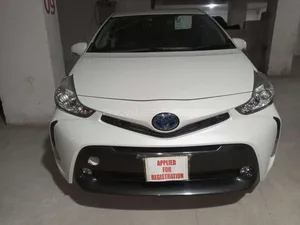 Toyota Prius Alpha S 2018 for Sale