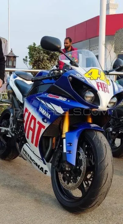 Yamaha YZF-R1 2010 for Sale Image-1