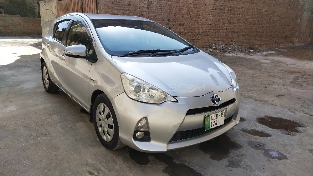 Toyota Aqua 2012 for Sale in Faisalabad Image-1