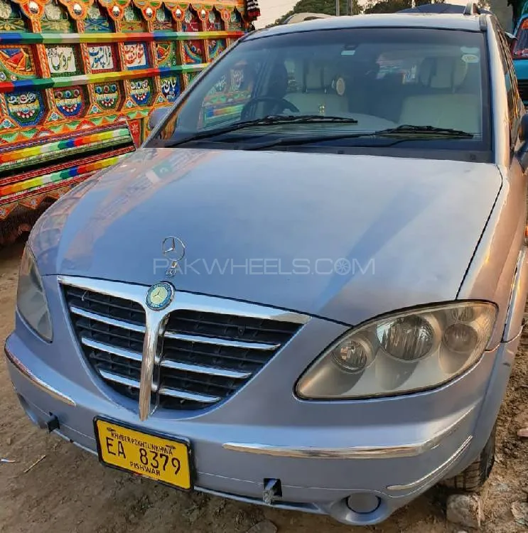 SsangYong Stavic 2005 for Sale in Islamabad Image-1