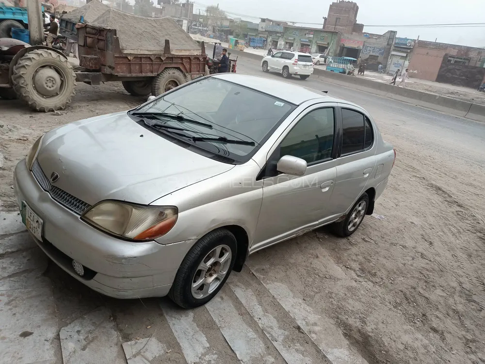 Toyota Platz 2003 for Sale in Gujranwala Image-1